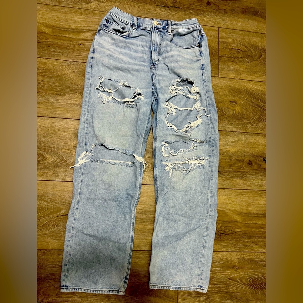 Baggy Ripped Jeans